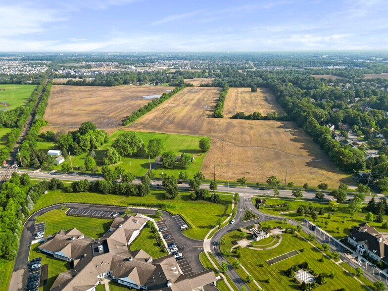 4840 Davidson Rd, Hilliard, OH à vendre - Photo du bâtiment - Image 3 de 31