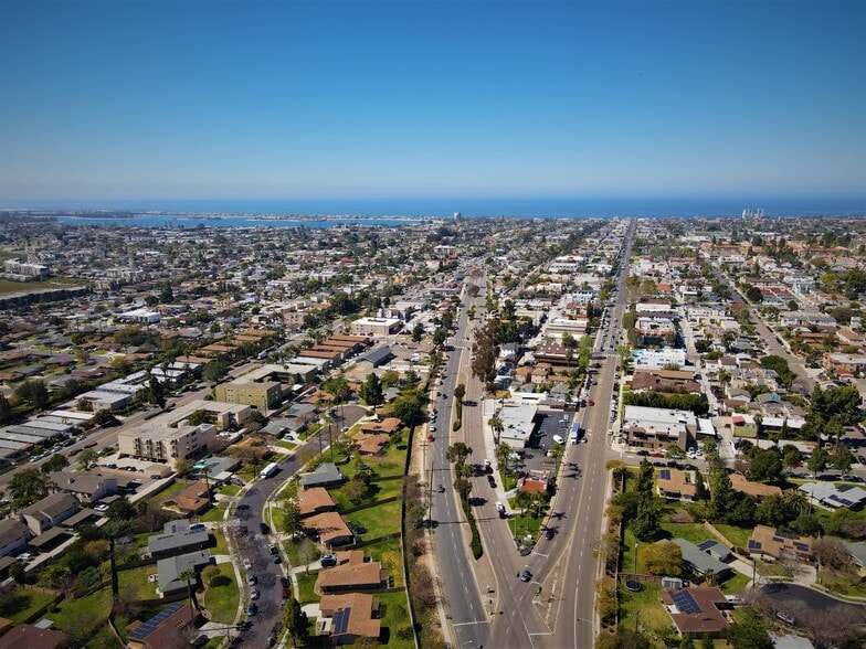 2263 Garnet Ave, San Diego, CA for lease - Building Photo - Image 2 of 3