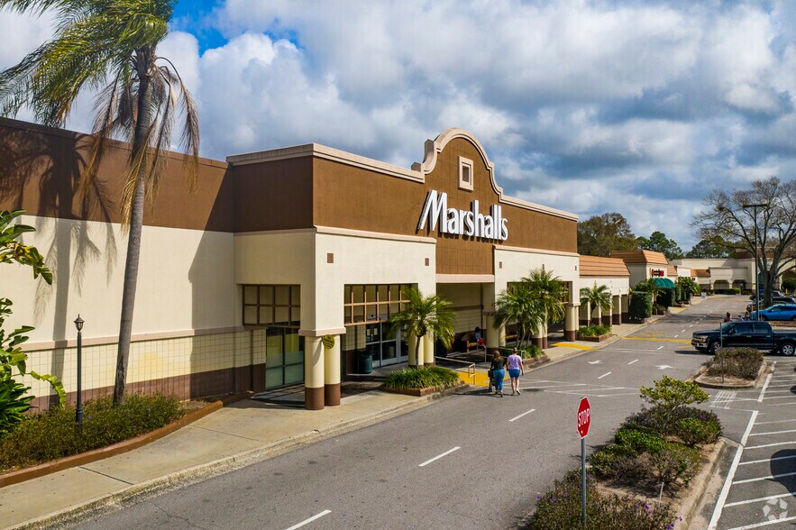8411-8419 N Dale Mabry Hwy, Tampa, FL à louer - Photo du bâtiment - Image 3 de 33