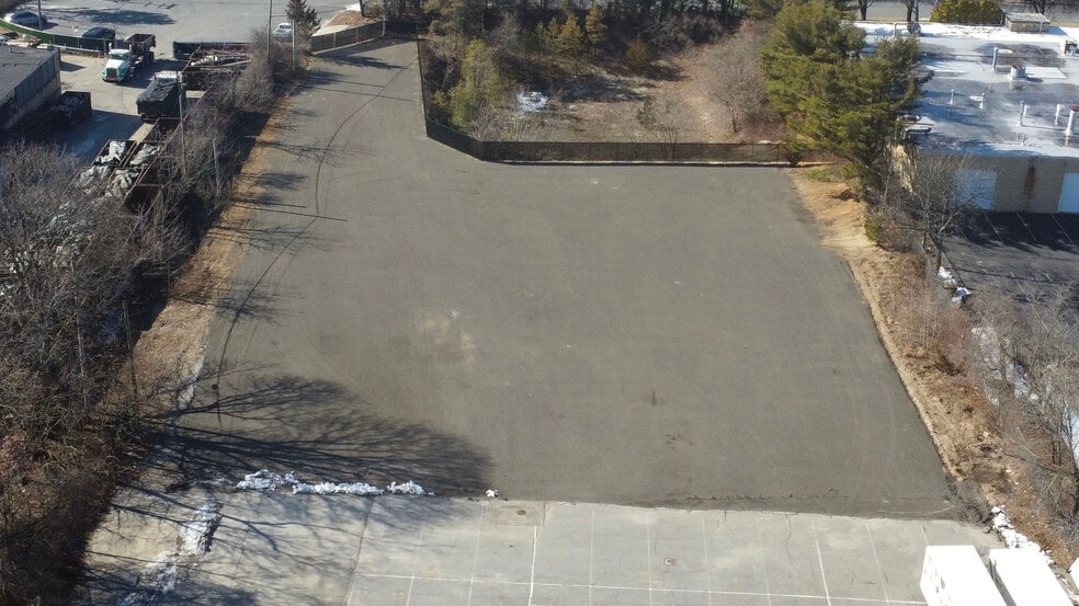 214 Candlewood Rd, Bay Shore, NY for lease - Aerial - Image 1 of 1