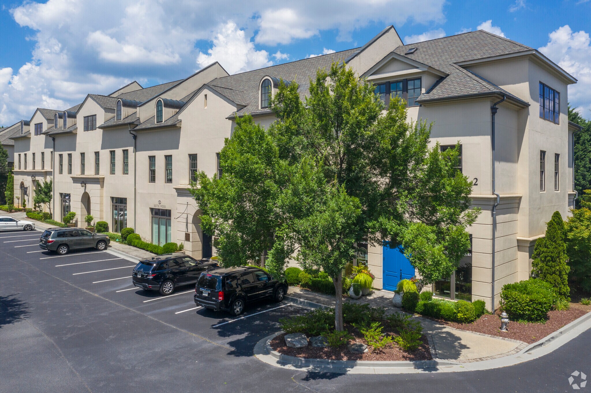 425 Peachtree Hills Ave NE, Atlanta, GA à louer Photo principale- Image 1 de 8