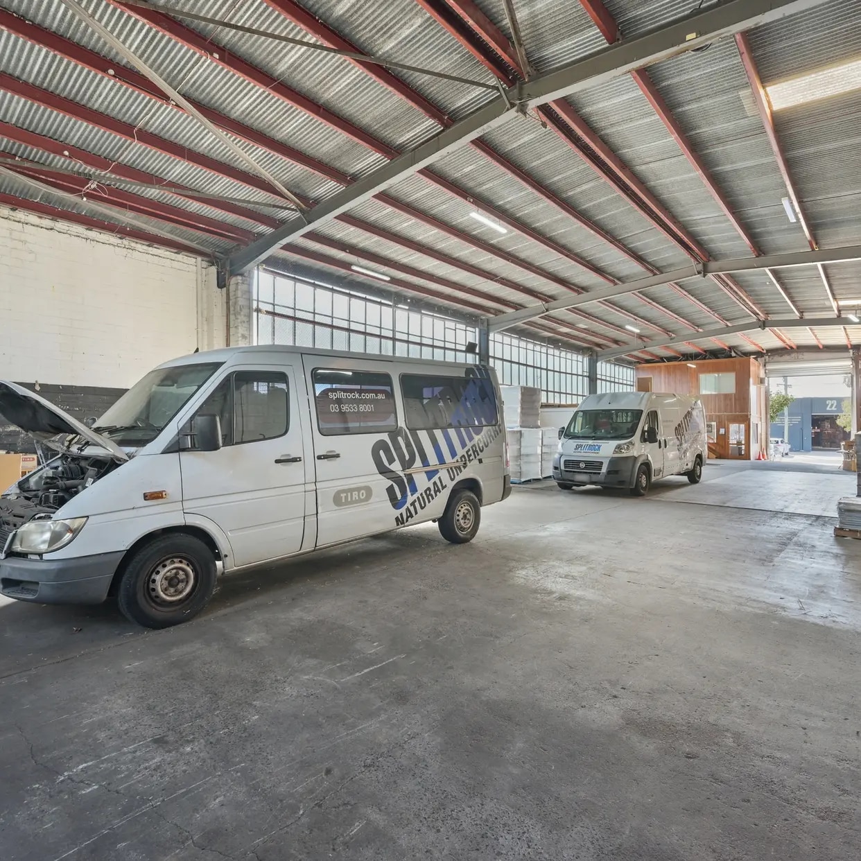 23 Taunton Dr, Cheltenham for lease Interior Photo- Image 1 of 6