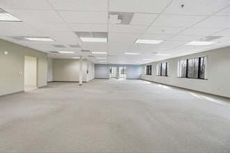 680 Hawthorne Ave SE, Salem, OR à louer Photo intérieure- Image 1 de 20