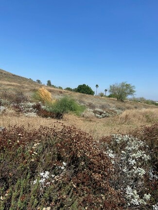 Plus de détails pour Collett Avenue and Pierce Street, Riverside, CA - Terrain à vendre