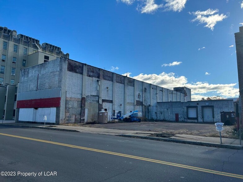 240-242 Main St, Wilkes Barre, PA à vendre - Photo du bâtiment - Image 1 de 1