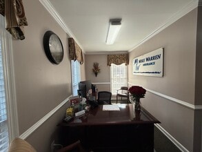 576 Executive Pl, Fayetteville, NC à louer Photo intérieure- Image 2 de 6