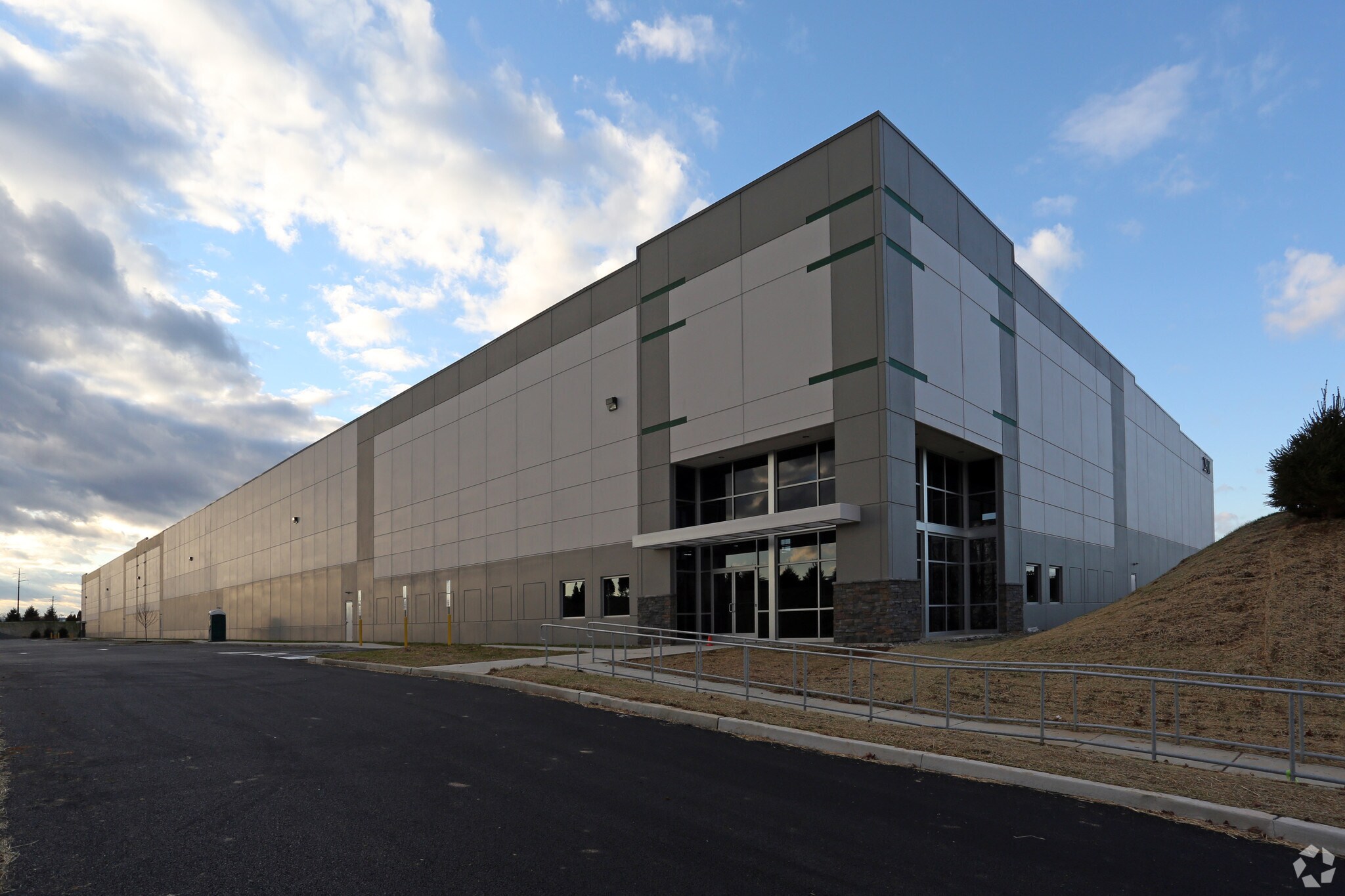 2918 Schoeneck Rd, Macungie, PA à louer Photo principale- Image 1 de 10