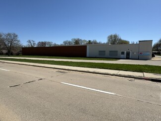 Plus de détails pour 3944 Auburn St, Rockford, IL - Industriel à vendre