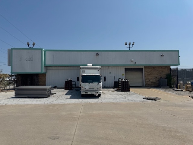 4344 Irving Blvd, Dallas, TX for sale - Building Photo - Image 2 of 6