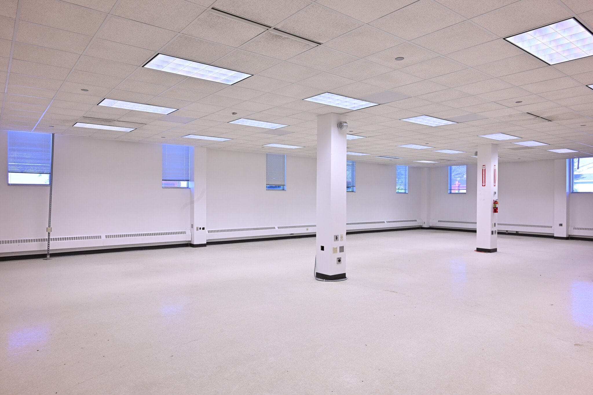 299 Johnson Ave, Waseca, MN for lease Interior Photo- Image 1 of 3