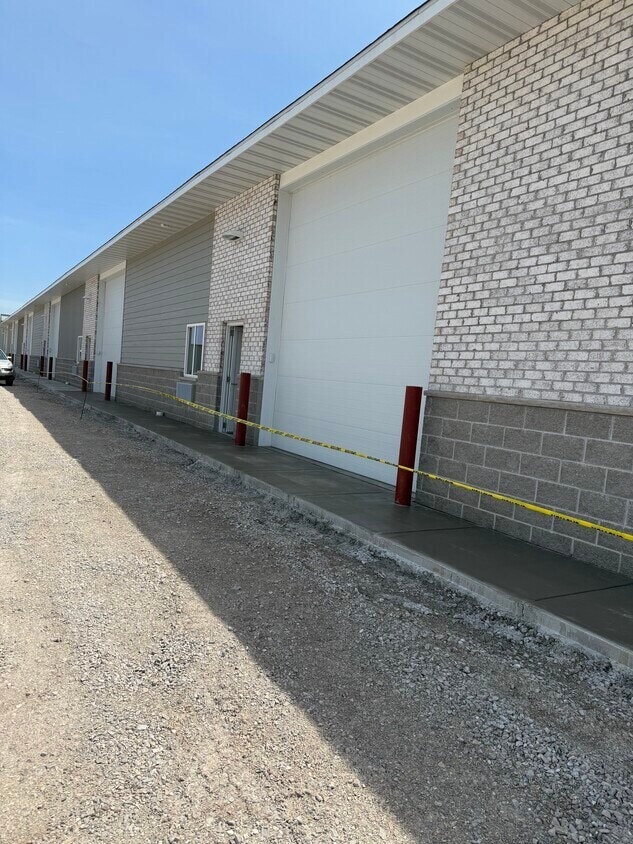 1405 Enterprise Dr, De Pere, WI for lease Primary Photo- Image 1 of 8