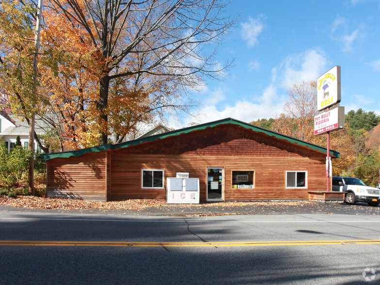 3711 Rt-9n, Diamond Point, NY à vendre - Photo du bâtiment - Image 1 de 1