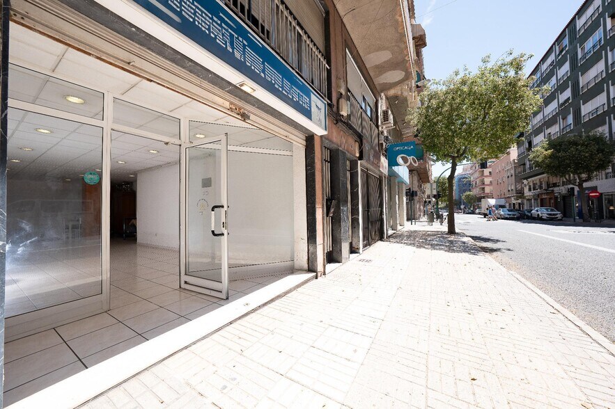 Carrer Vicente Blasco Ibáñez, 98, Elche, Alicante for sale - Building Photo - Image 2 of 9