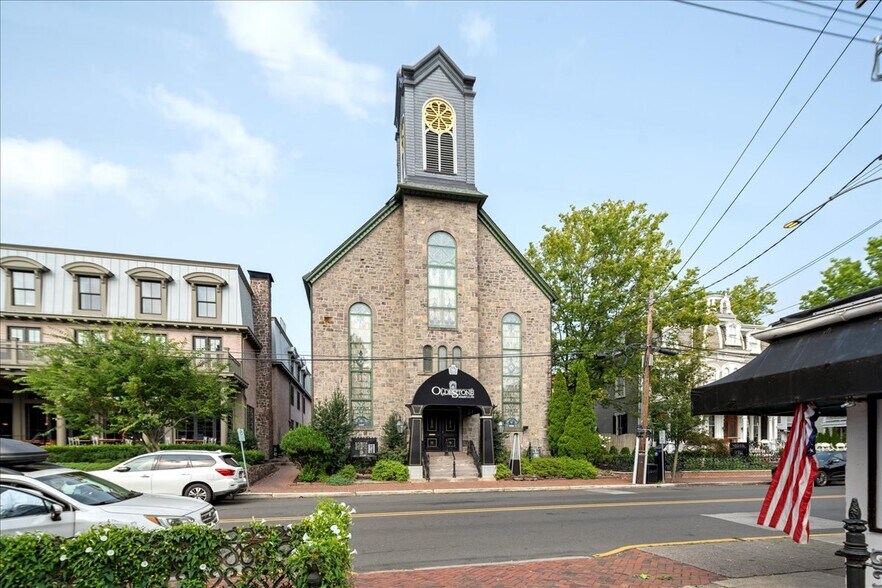 15 S Main St, New Hope, PA à vendre - Photo du bâtiment - Image 1 de 31