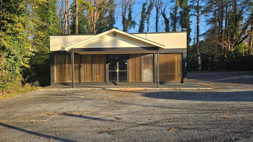 2125 Headland Dr, Atlanta, GA à vendre - Photo du bâtiment - Image 2 de 12