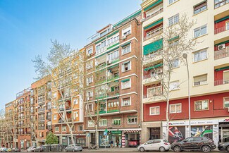 Plus de détails pour Commerce de détail à louer