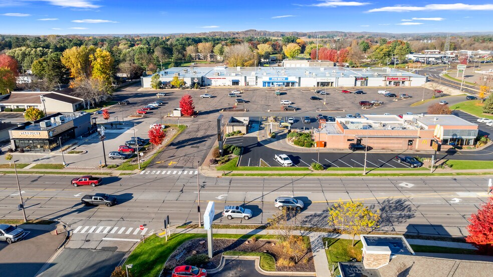 1501-1567 Broadway St N, Menomonie, WI for sale - Building Photo - Image 2 of 17