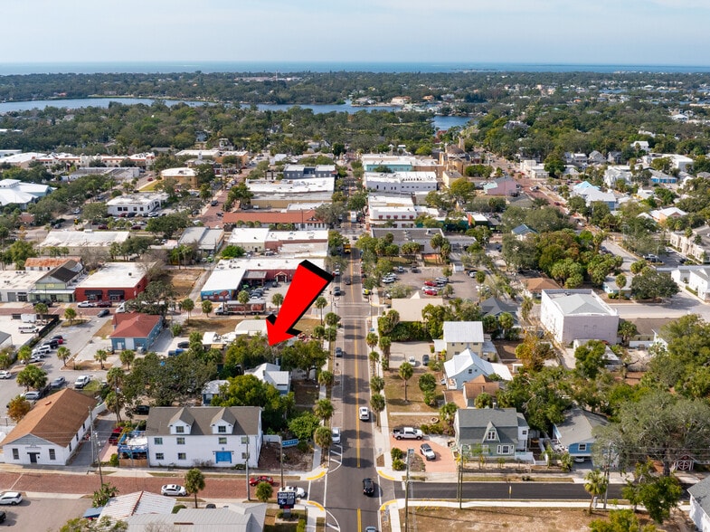 312 E Tarpon Ave, Tarpon Springs, FL for sale - Building Photo - Image 3 of 33