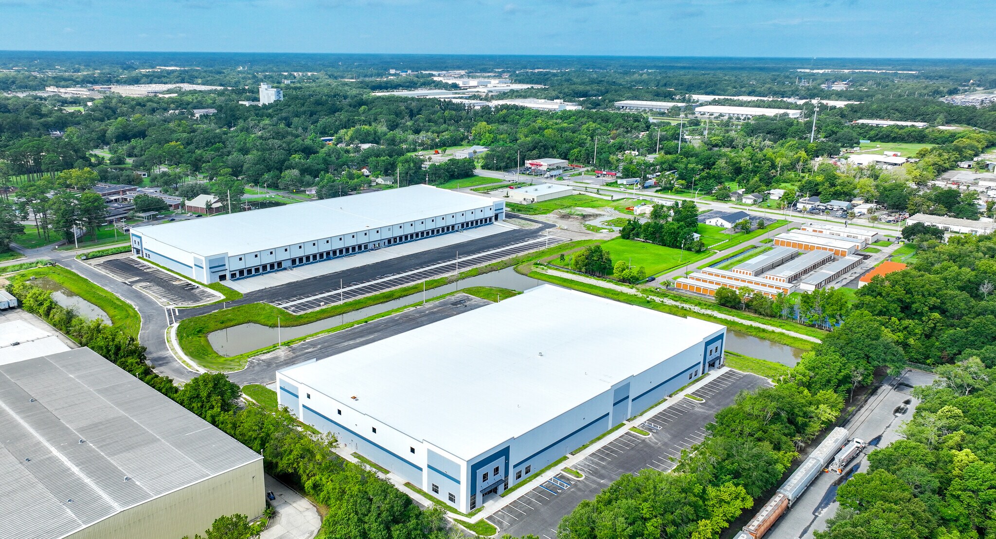 2305 Edgewood Ave N, Jacksonville, FL à louer Photo du bâtiment- Image 1 de 2