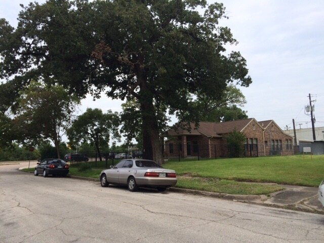 2317 Oakdale St, Houston, TX for sale - Primary Photo - Image 2 of 5