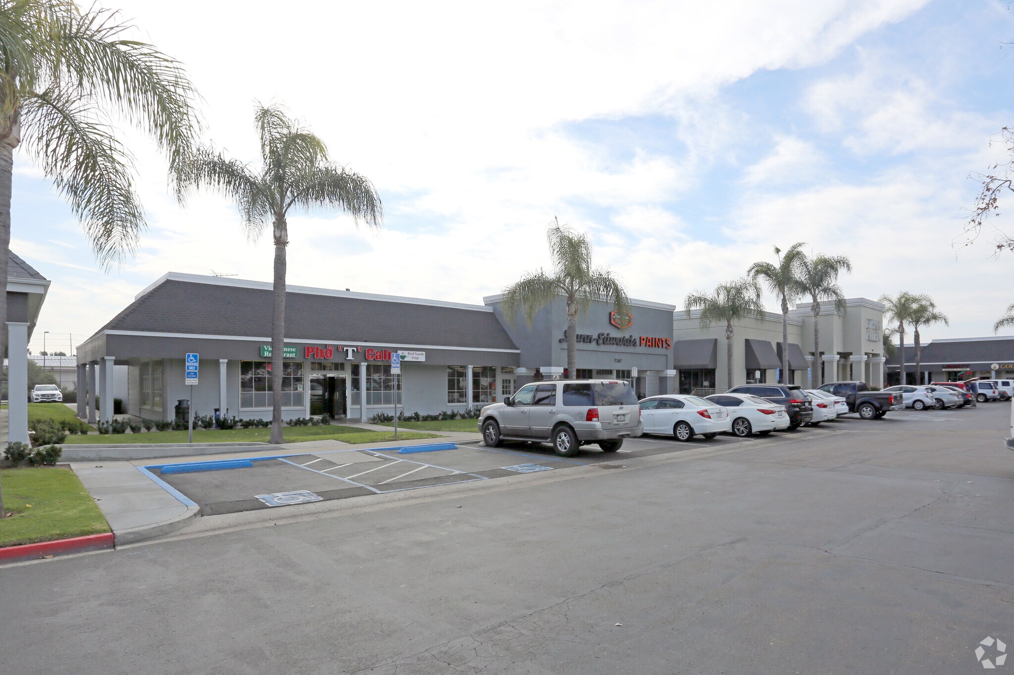 7305-7373 Clairemont Mesa Blvd, San Diego, CA for lease Building Photo- Image 1 of 11