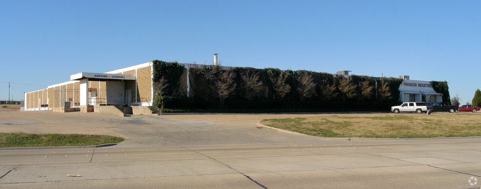 2011 S Town East Blvd, Mesquite, TX à louer - Photo principale - Image 1 de 1