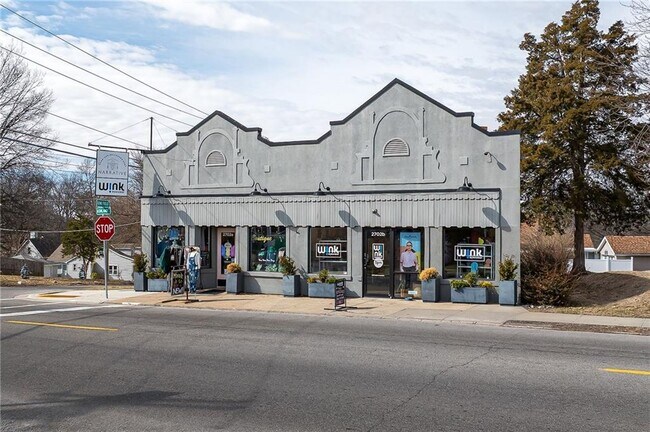 Plus de détails pour 2702 Ashland Ave, Saint Joseph, MO - Commerce de détail à vendre