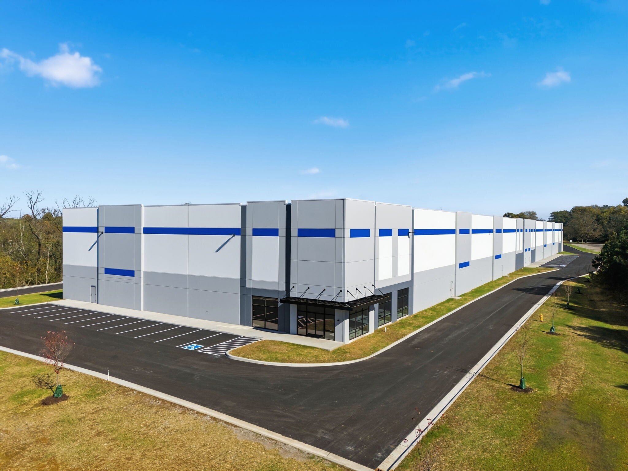 100 Spontex Dr, Columbia, TN for lease Building Photo- Image 1 of 40