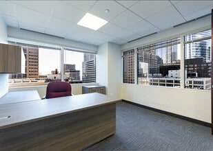 10 S LaSalle St, Chicago, IL for lease Interior Photo- Image 2 of 6