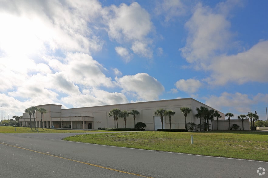 111 US Highway One, North Palm Beach, FL for lease - Building Photo - Image 1 of 4