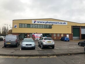 Waltham Park Way, Londres à louer Photo du bâtiment- Image 1 de 1