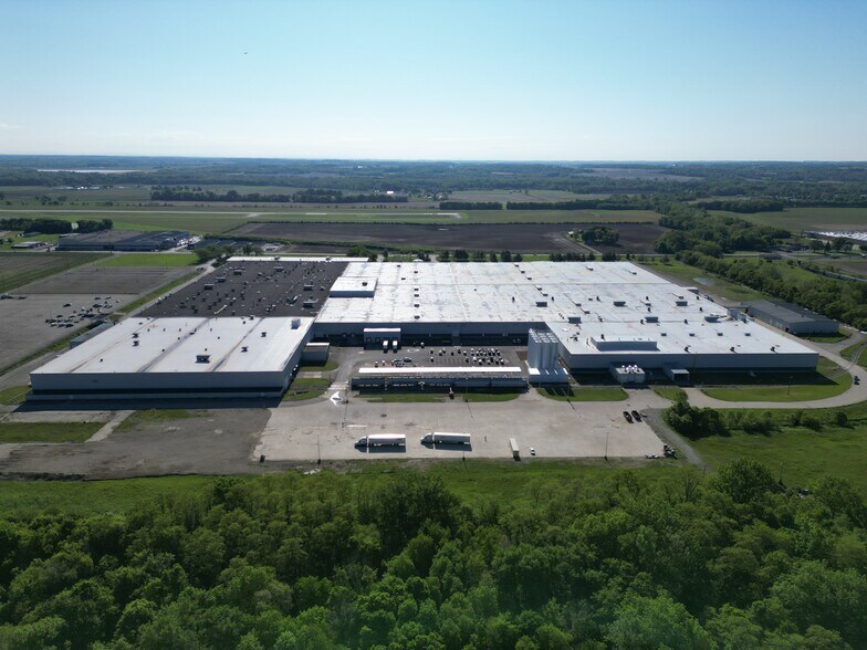 4747 N Western Ave, Connersville, IN for lease - Building Photo - Image 3 of 12