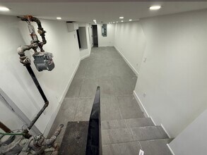 452 W 36th St, New York, NY à louer Photo intérieure- Image 1 de 3