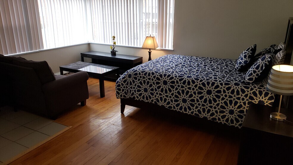 1101 Washington Ave, Alton, IL à vendre - Photo du bâtiment - Image 2 de 19