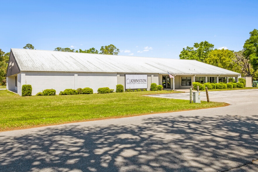 903 Suwannee Ave NW, Branford, FL à vendre - Photo du bâtiment - Image 2 de 9
