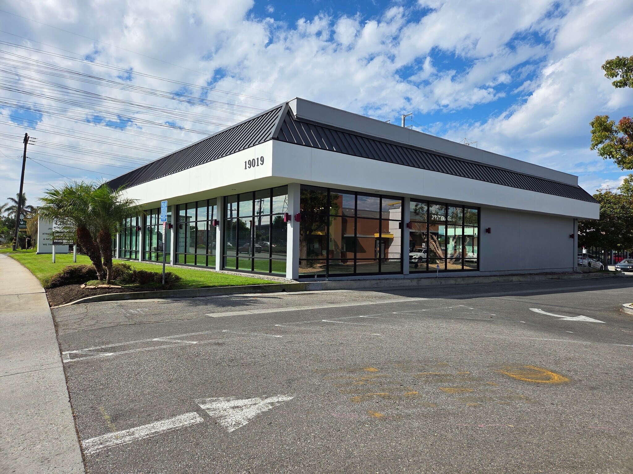 19009-19019 Hawthorne Blvd, Torrance, CA for lease Building Photo- Image 1 of 32