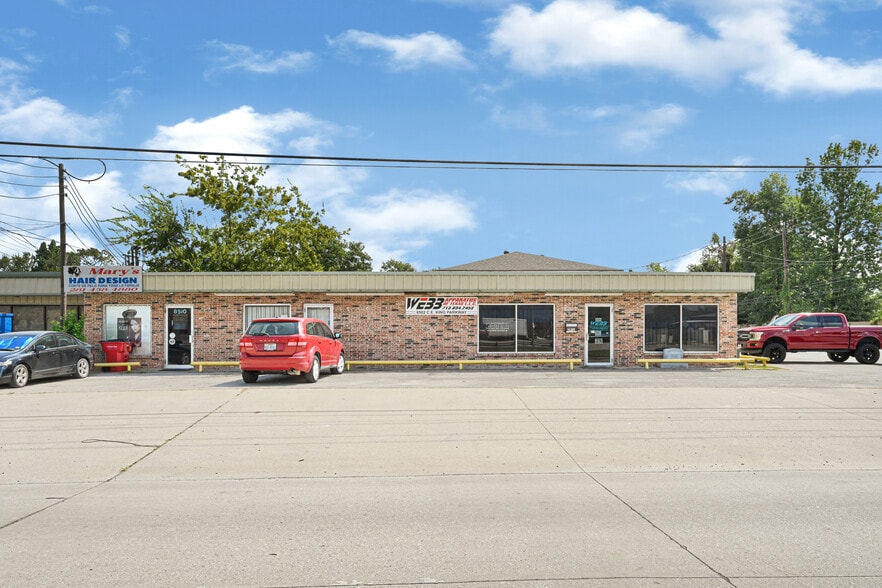 8502 C E King Pky portefeuille de 2 propriétés à vendre sur LoopNet.ca - Photo du bâtiment - Image 2 de 11