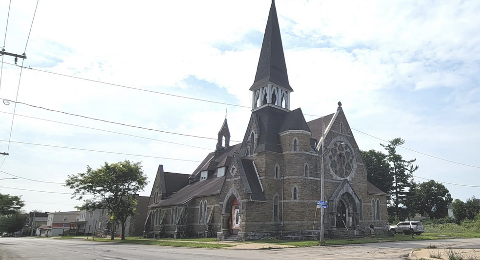 1101 Howard Ave, Utica, NY for sale - Building Photo - Image 1 of 1