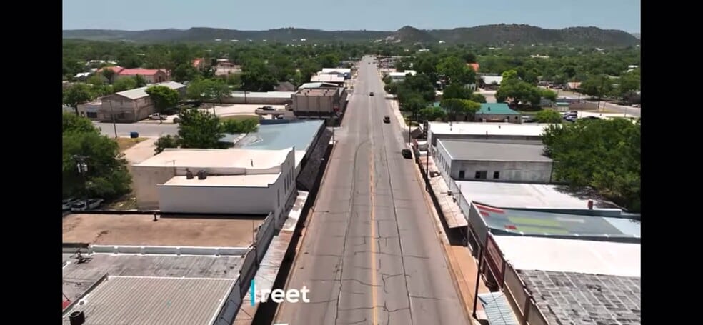 105 N 11th St, Junction, TX for sale - Commercial Listing Video - Image 3 of 11
