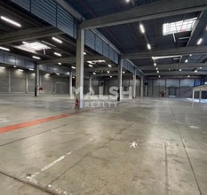 Flex in Vénissieux for lease Interior Photo- Image 2 of 3