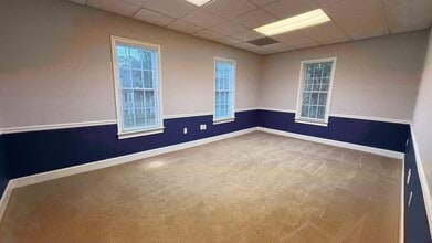 8409 Dunwoody Pl, Sandy Springs, GA for lease Interior Photo- Image 2 of 5