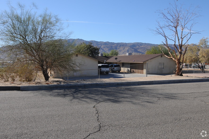 73591 Sunnyslope Dr, Twentynine Palms, CA à vendre - Photo principale - Image 1 de 2