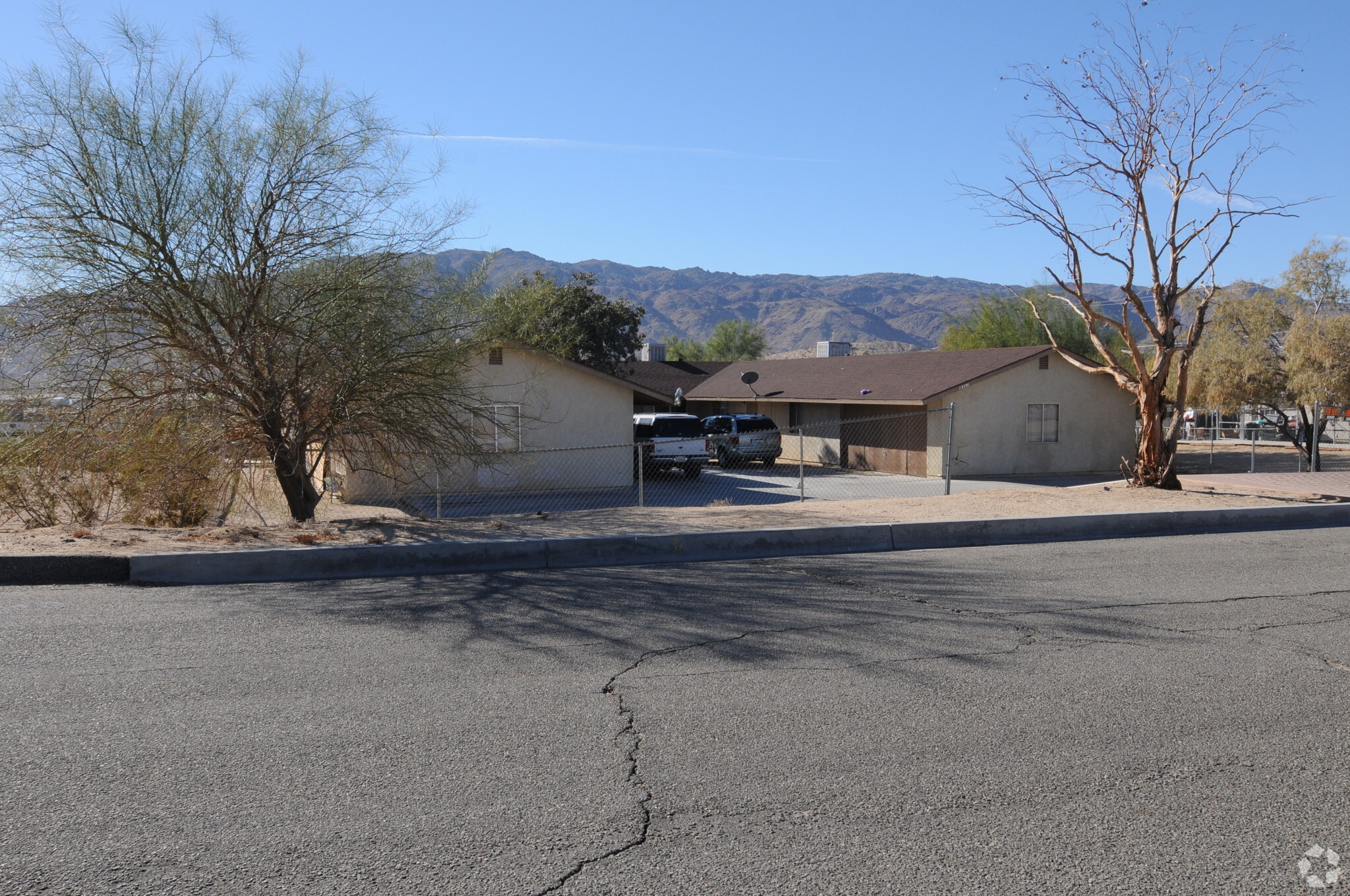 73591 Sunnyslope Dr, Twentynine Palms, CA à vendre Photo principale- Image 1 de 3