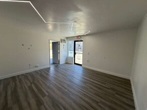 1620-1646 SE Village Green Dr, Port, Port Saint Lucie, FL for lease Interior Photo- Image 2 of 6