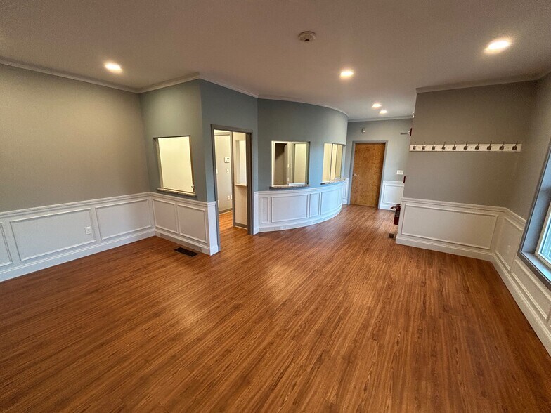 49 Atwood Rd, Pelham, NH à louer - Hall d’entrée - Image 2 de 9