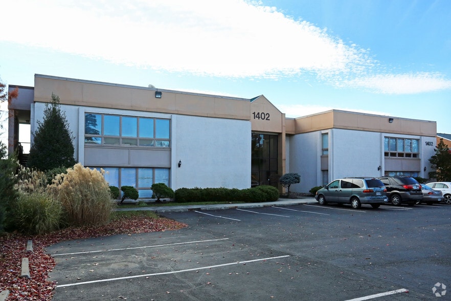 1402 Shepard Dr, Sterling, VA for lease - Building Photo - Image 1 of 10