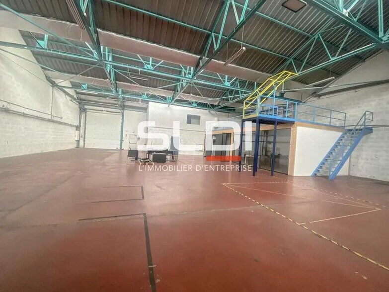 35 Rue Jules Guesde, Villeurbanne à louer - Photo du bâtiment - Image 2 de 9
