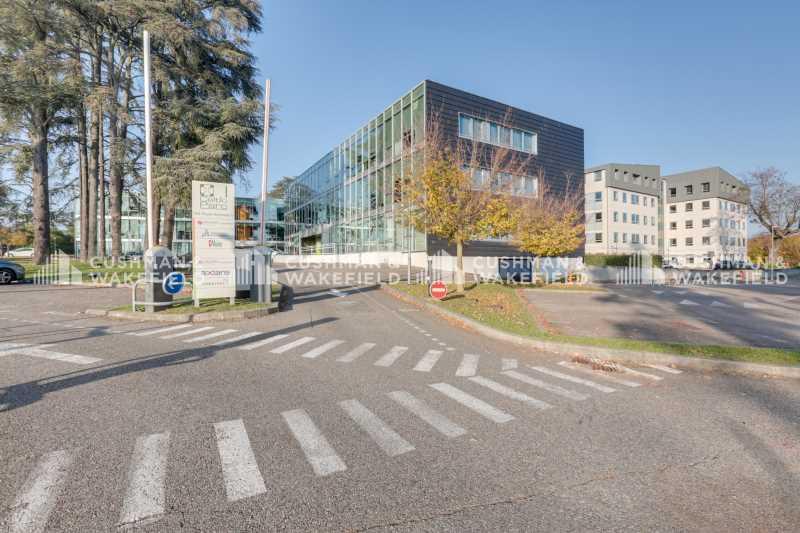 304 Route Nationale Six, Limonest for lease - Building Photo - Image 2 of 4