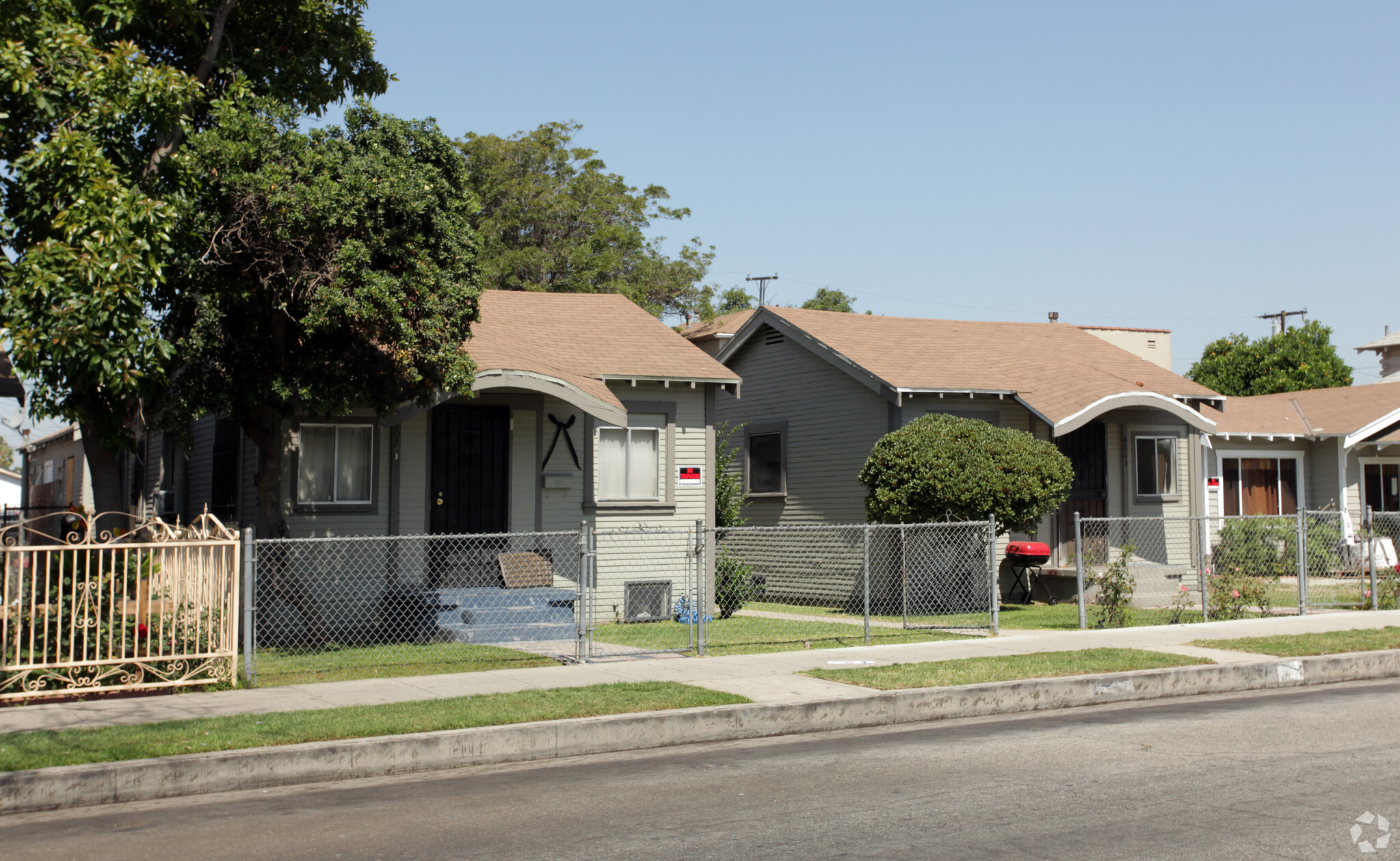 6803 Middleton St, Huntington Park, CA à vendre Photo du bâtiment- Image 1 de 3