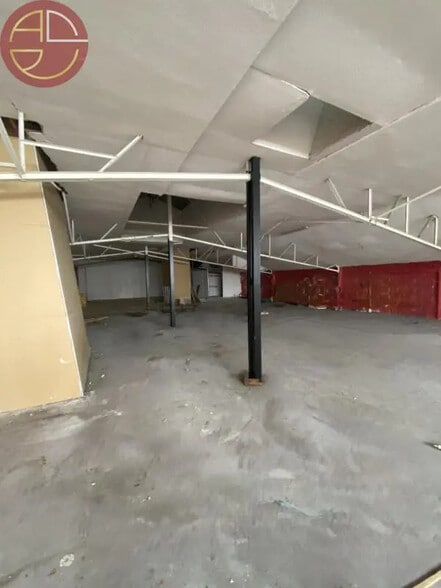 Office in Toulouse for lease - Interior Photo - Image 3 of 5